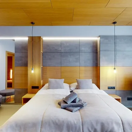 Izihorec Sauna Experience Apartment